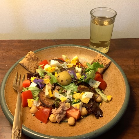 Tapas Tuna Salad w: White Rioja