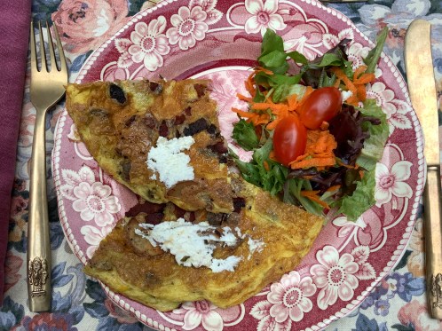 Bacon &amp; Goat Cheese Omelette