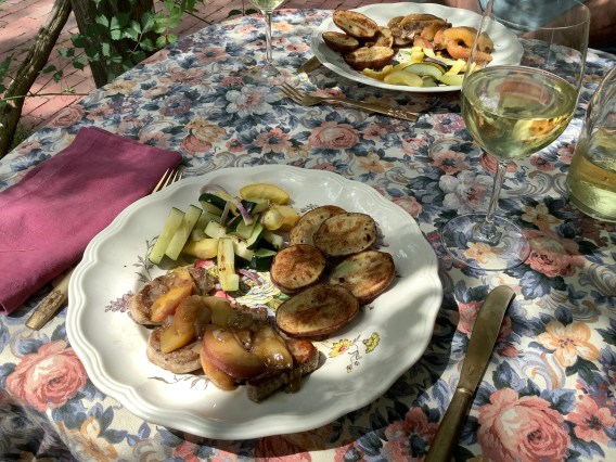 Pork Tenderloin &amp; Peach Sauce